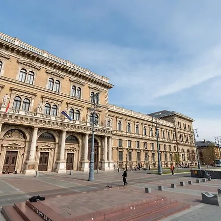 Central - New - Modern Budapest Exterior photo