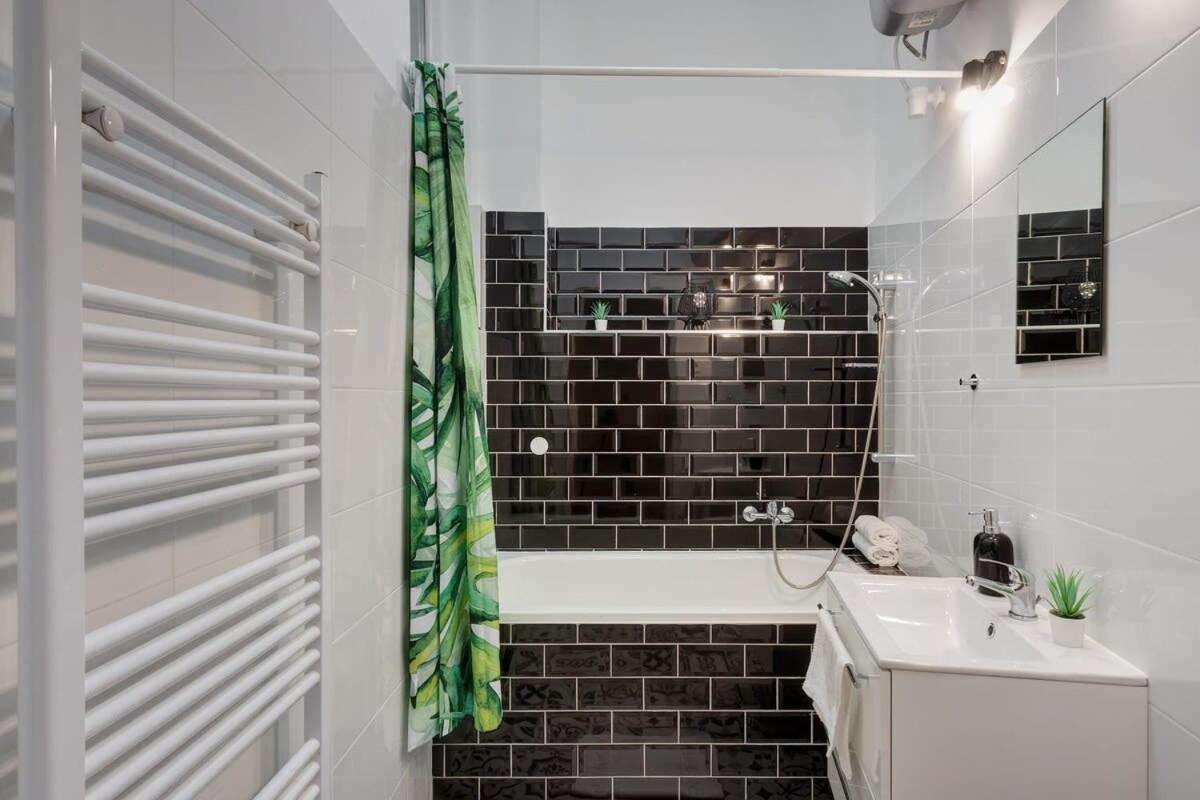 - New - Modern Apartment *